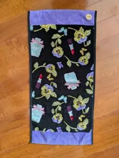 FEILER マット　新品未使用　タグ付き　50×100㎝　フェイラー　花柄刺繍 FEILER マット 新品未使用 タグ付き 50×100㎝ フェイラー 花柄刺繍