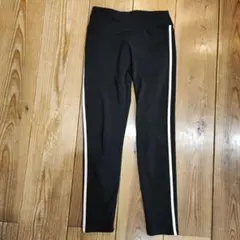 黒のストライプスパッツ　レギンス　ドライ　ユニクロ　エアリズム