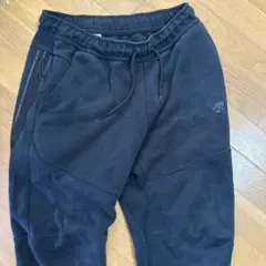 NIKE テックフリース タイトめ　スウェットブラック