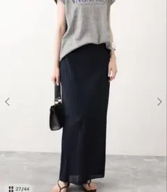 美品スローブイエナ　シアーリブニットスカート　ネイビーのサムネイル