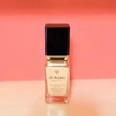 1回使用 クレド タンフリュイドエクラ ナチュレル ピンクオークル00