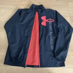美品アンダーアーマー　ウインドブレーカー　160