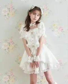 お値下げ！新品lizlisaフロントカシュクールBIGリボンセットアップホワイト