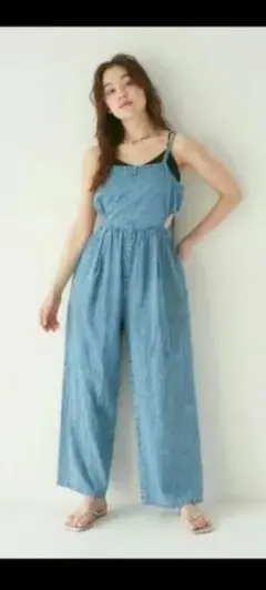 Ungrid　【新品未使用】サイドオープンデニムサロペット