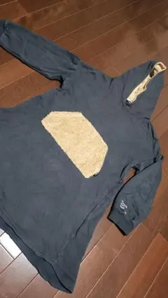 ボアポケット付きパーカー