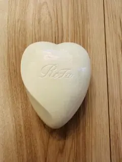 ReFa ハート型スカルプブラシ