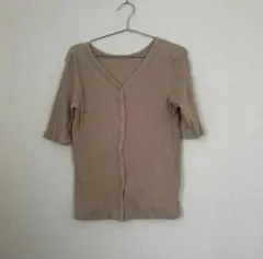 GU Vネック カーディガン