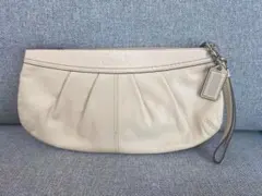 Coach クラッチバッグ ベージュ系 ロゴチャーム D0982-F13734