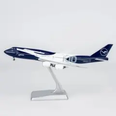 ボーイング747-8 スケール1：200 ハウスカラー モデル 航空機 - メルカリ