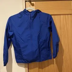 キッズ フード付きジャケット 青　パッカブル　130cm