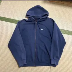 Nike ネイビー パーカー Sサイズ