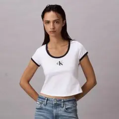 Calvin Klein クロップド Tシャツ ホワイトのサムネイル