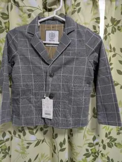 新品未使用グレー チェック柄 スーツジャケット 120cm