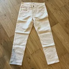 ユニクホワイトデニムパンツ スリムフィットテーパード パンツ 31インチ