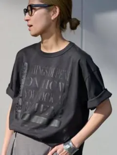 FRAMeWORK ロゴプリント 半袖Tシャツ ブラックのサムネイル