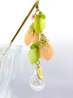 付替かんざしの飾りのみ【簪棒別売】薄桃花蕾と黄緑葉＆水入ガラスドーム＆春色チェコ