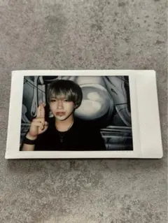 BTS GOLDEN ショーケース 当選 インスタントカメラ セット - メルカリ