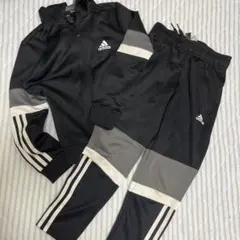 adidas キッズ　ジャージ　上下セット　120 130