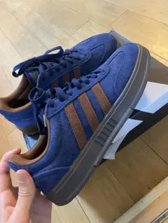 adidas スニーカー ブルー ブラウン