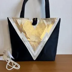 No.66 帯リメイクバック　黒地Ｖ字型ゴールド