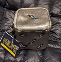 新品未使用USJ 限定　呪術廻戦　五条悟 獄門疆　ポーチ