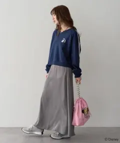 グリーンパークス　ミッキー&フレンズ　クロップドスウェット