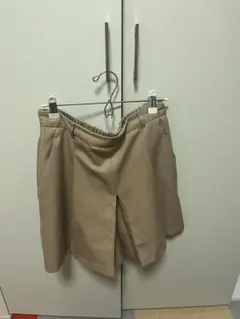 ベージュ キュロット