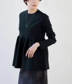 【新品タグ付き】ur's クルーネックペプラムニット