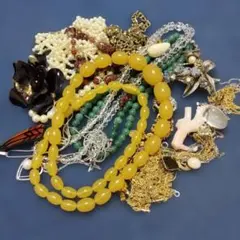 4 アクセサリーセット　ゴールドカラー　パール　シルバーカラー