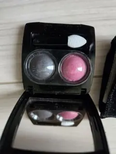 CHANEL　デュアルアイシャドウ