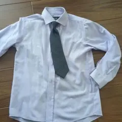 薄紫ストライプ長袖シャツ＋ネクタイ　フォーマル　130センチ