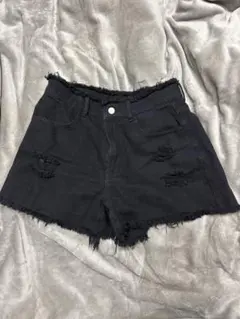 ブラック ダメージ加工 ハイウエストショートパンツ