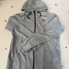Nike グレー フルジップパーカー