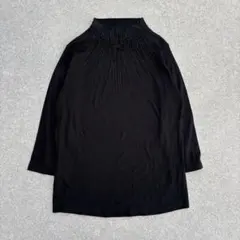 首元刺繍 デザイン カットソー ハイネック　ブラック モード レトロ Y2K