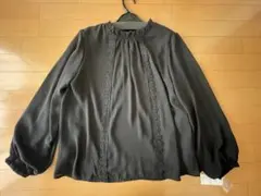 【新品タグ付】フリルブラウス レース プルオーバー Lサイズ ブラックのサムネイル
