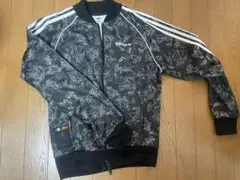 adidas トラックジャケット Disney