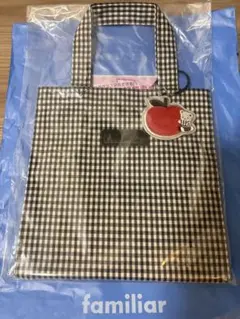 ファミリア ギンガムチェック トートバッグ 小サイズ ブラック りんご