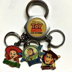 【東京ディズニーランド 】 トイ・ストーリー 3連キーホルダー✨希少品。