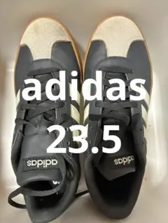 adidas スニーカー ブラック/ホワイト ガムソール