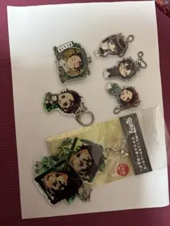 鬼滅の刃 アクリルキーホルダー 7個セット