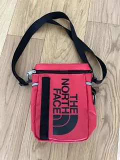 ノースフェイス　ショルダーバッグ レッド