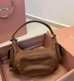 miu miu ブラウン レザー ショルダーバッグ