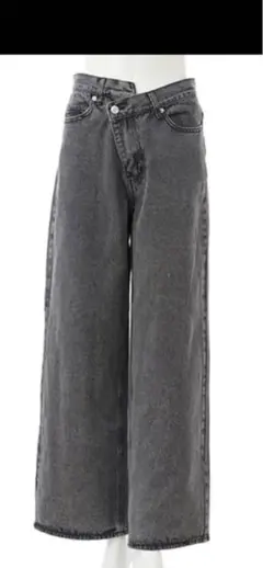 イング　ウエストデザインパンツ