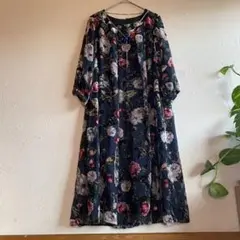 ✨美品✨　Ranan フラワープリントワンピース　黒地　ゆったりM