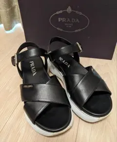 美品♡PRADA ロゴ入り サンダル プラダ 37 ブラック 黒