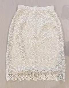 UNIQLO レース タイトスカート ひざ丈　ホワイト　Sサイズ