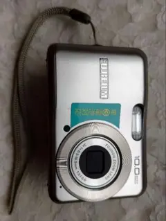 FUJIFILM A100 コンパクトデジタルカメラ 本体のサムネイル