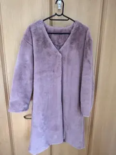 ふわふわ フェイクファーコート ノーカラー ラベンダー パープル Mサイズ