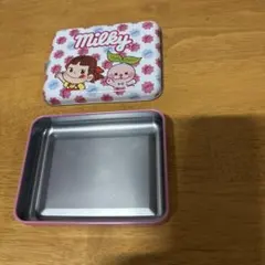ミルキーキャラクター缶 ネスタリゾート神戸限定品　ネース✖️ペコちゃん　小型金属製