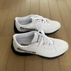OUTDOOR ホワイト スニーカー23.5センチ